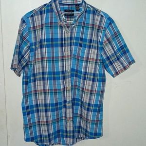 Van Heusen button up dress shirt